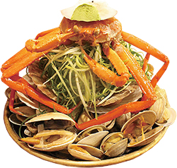 韓國精選美食—海鮮聚寶盆＋長腳蟹令人食指大動